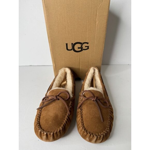 NEW Ugg Dakota Sheepskin Leather Moccasin Slippers Chestnut EU 36 Kids US 4